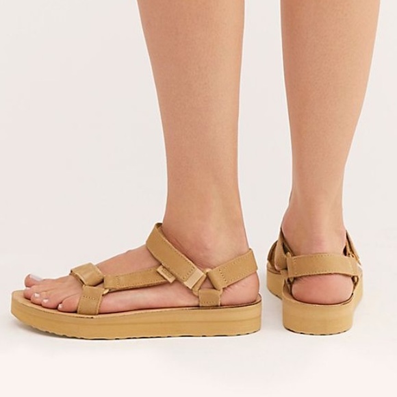 Teva Womens Midform Universal Sandal- Lark Tan | Cleary's Shoes & Boots